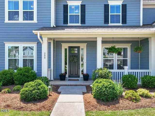 208 Cedar Wren Lane, Holly Springs, NC 27540