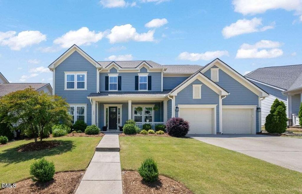 208 Cedar Wren Lane, Holly Springs, NC 27540