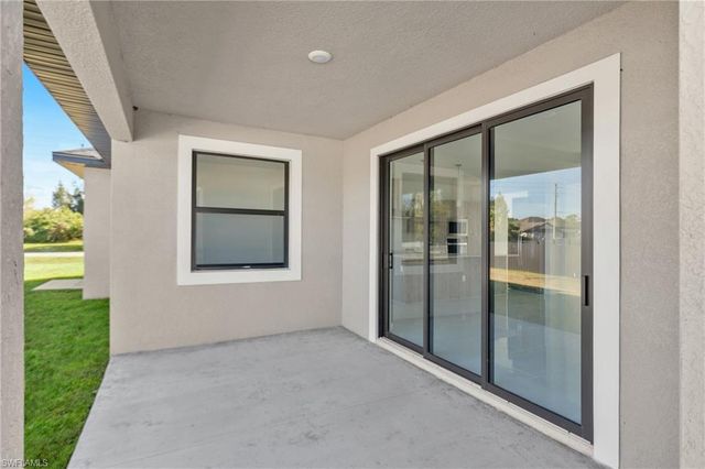 1142 Edelweiss ST E, Lehigh Acres, FL 33974