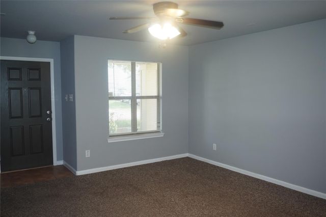 2663 Skyview Grove Court, Houston, TX 77047