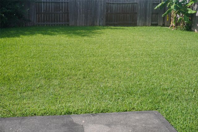 2663 Skyview Grove Court, Houston, TX 77047