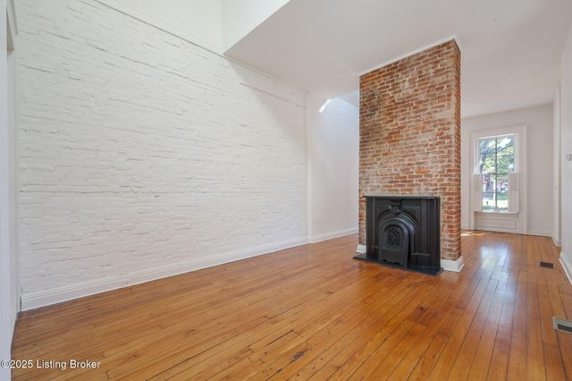 1407 E Washington St, Louisville, KY 40206