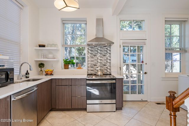 1407 E Washington St, Louisville, KY 40206