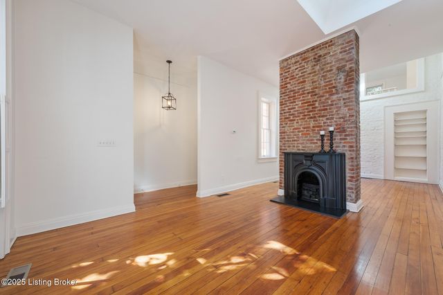 1407 E Washington St, Louisville, KY 40206