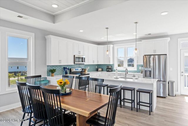 412 E Fourth Street, Ocean Isle Beach, NC 28469