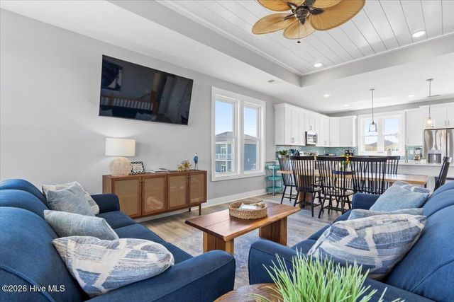 412 E Fourth Street, Ocean Isle Beach, NC 28469