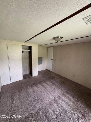 4994 E 20th Street, Joplin, MO 64801