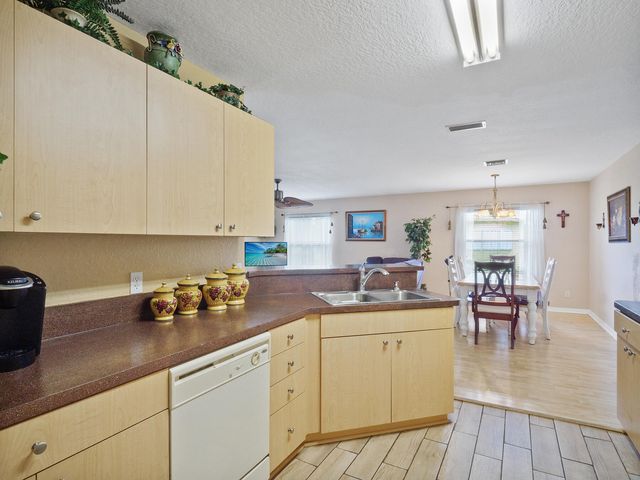 48 Mariposa Lane, Port St. Lucie, Port St Lucie, FL 34952