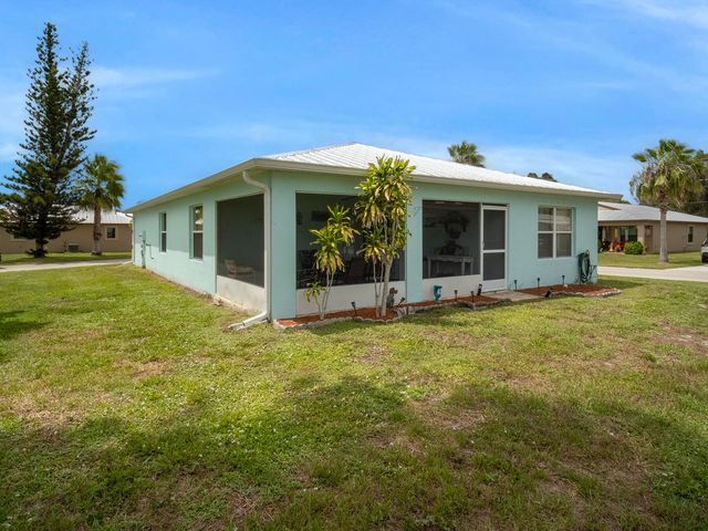 48 Mariposa Lane, Port St. Lucie, Port St Lucie, FL 34952