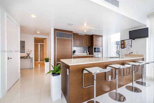 475 Brickell Avenue 4715, Miami, FL 33131