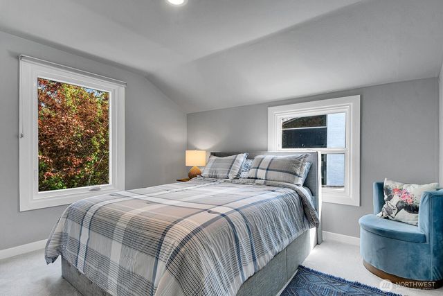 13522 40th Avenue NE, Seattle, WA 98125