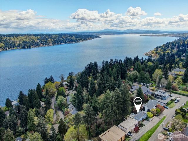 13522 40th Avenue NE, Seattle, WA 98125