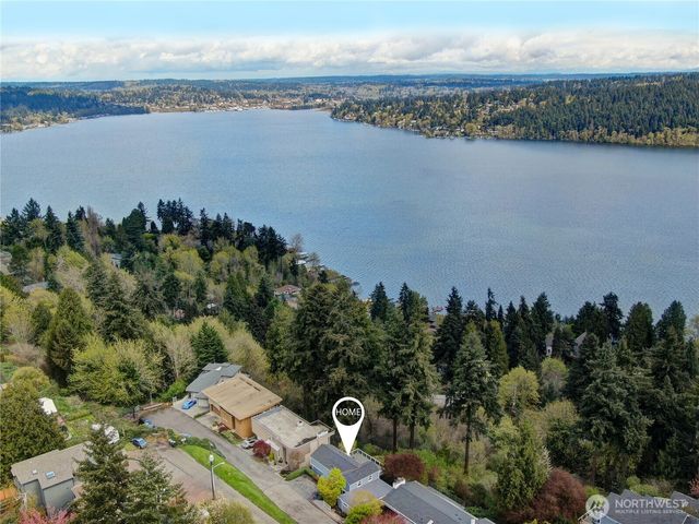 13522 40th Avenue NE, Seattle, WA 98125
