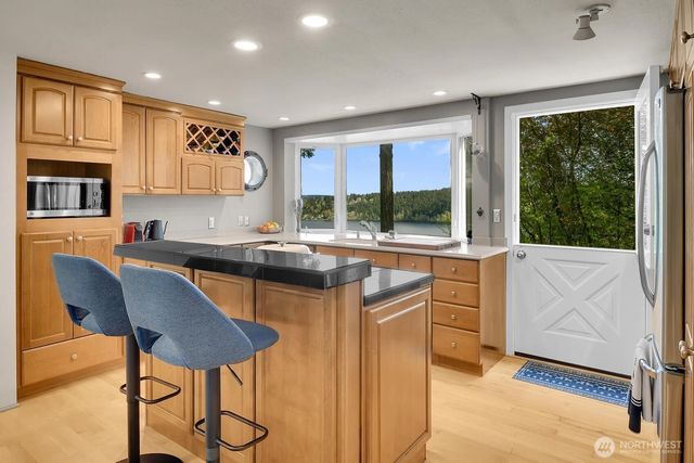 13522 40th Avenue NE, Seattle, WA 98125