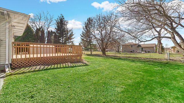 3951 S Lakeshore, Crown Point, IN 46307