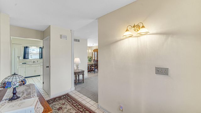 3951 S Lakeshore, Crown Point, IN 46307