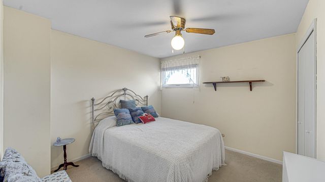 3951 S Lakeshore, Crown Point, IN 46307