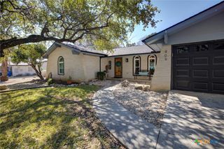 409 Oakwood Boulevard, New Braunfels, TX 78130