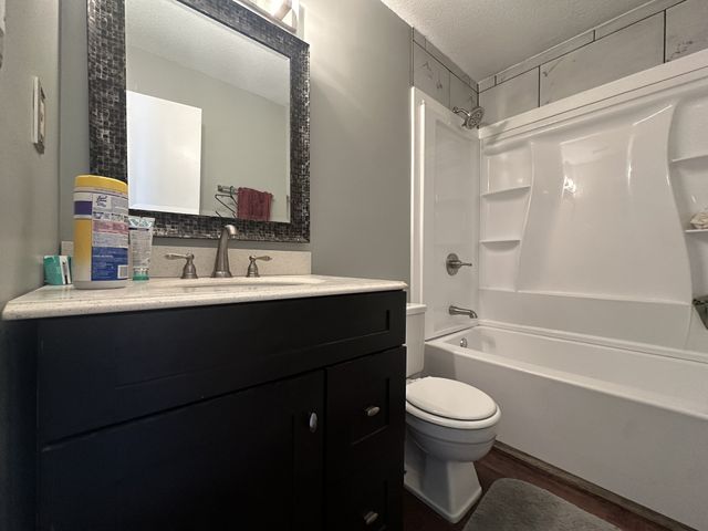 361 Dupuis Dr, Clarksville, TN 37042