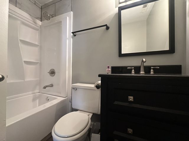 361 Dupuis Dr, Clarksville, TN 37042