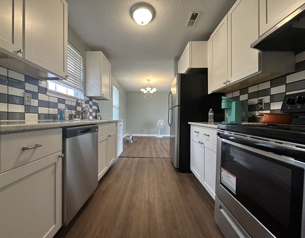 361 Dupuis Dr, Clarksville, TN 37042