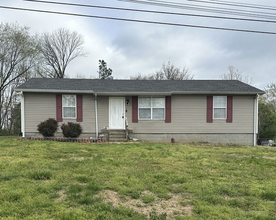361 Dupuis Dr, Clarksville, TN 37042