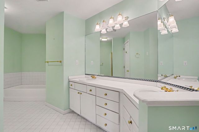 78 Katherine Court 78, Shelton, CT 06484