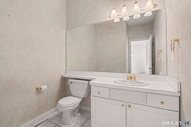 78 Katherine Court 78, Shelton, CT 06484