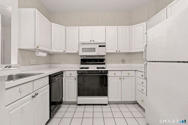 78 Katherine Court 78, Shelton, CT 06484