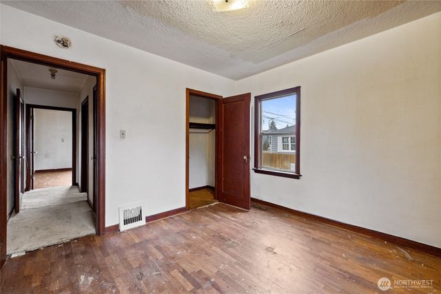 125 S 64th Street, Tacoma, WA 98408