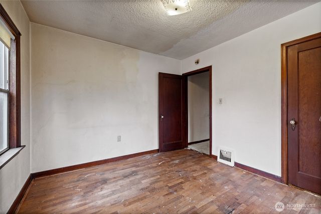 125 S 64th Street, Tacoma, WA 98408