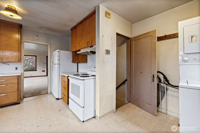 125 S 64th Street, Tacoma, WA 98408