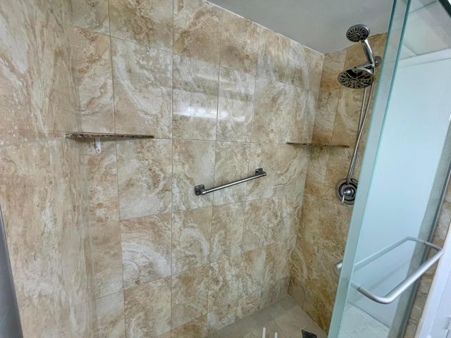 10442 Sunrise Lakes Boulevard 104, Sunrise, FL 33322