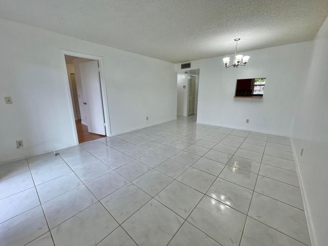 10442 Sunrise Lakes Boulevard 104, Sunrise, FL 33322