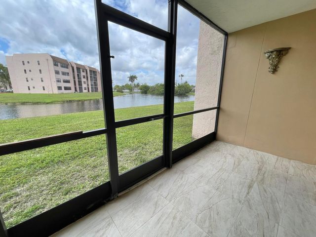 10442 Sunrise Lakes Boulevard 104, Sunrise, FL 33322