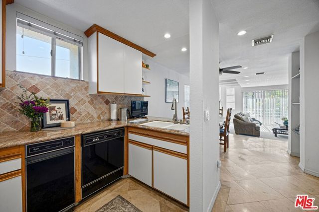 4549 Haskell Avenue 1, Encino (los Angeles), CA 91436