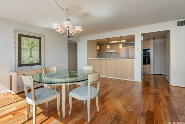 1341 Kapiolani Boulevard 27A, Honolulu, HI 96814