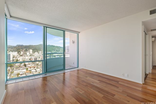 1341 Kapiolani Boulevard 27A, Honolulu, HI 96814