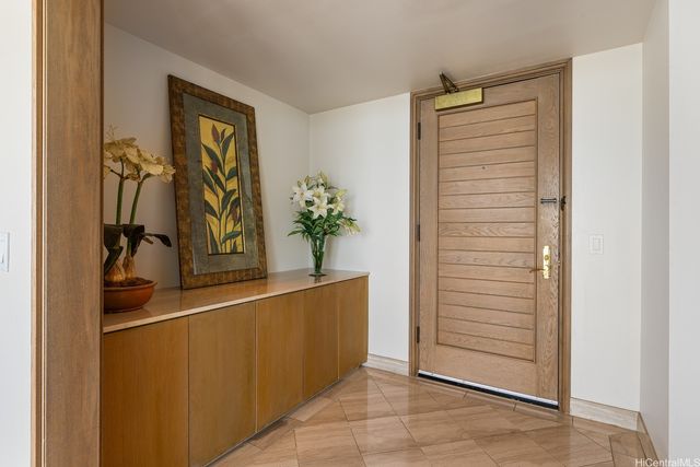 1341 Kapiolani Boulevard 27A, Honolulu, HI 96814