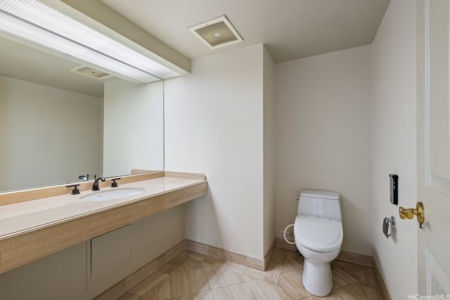 1341 Kapiolani Boulevard 27A, Honolulu, HI 96814
