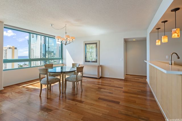 1341 Kapiolani Boulevard 27A, Honolulu, HI 96814