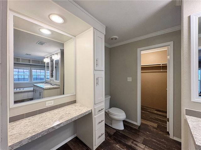 127 Copano Heights Blvd, Rockport, TX 78382