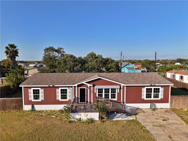 127 Copano Heights Blvd, Rockport, TX 78382