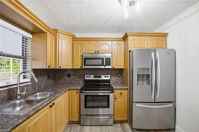 1145 SW 44th TER, Cape Coral, FL 33914