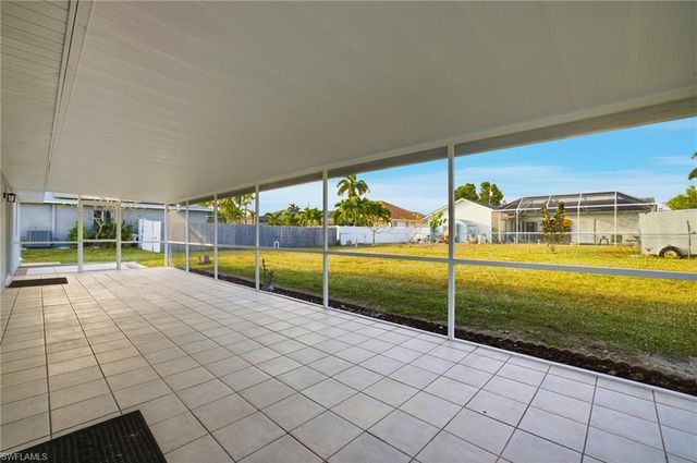 1145 SW 44th TER, Cape Coral, FL 33914