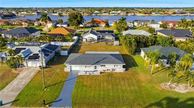 1145 SW 44th TER, Cape Coral, FL 33914