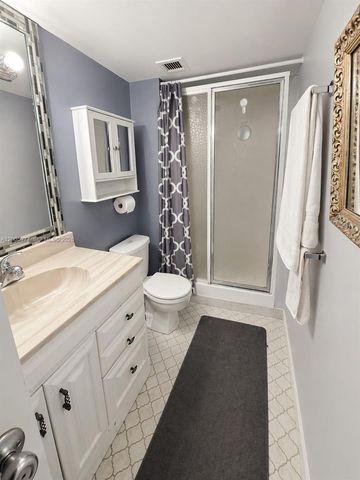 13499 Biscayne Blvd 809, North Miami, FL 33181