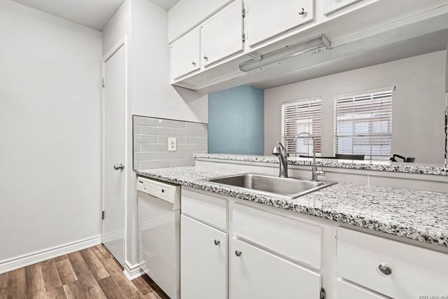 14343 Judson Rd Apt 1006, San Antonio, TX 78233
