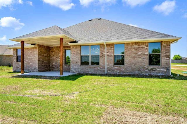 4322 Mesa Dr, Elgin, OK 73538