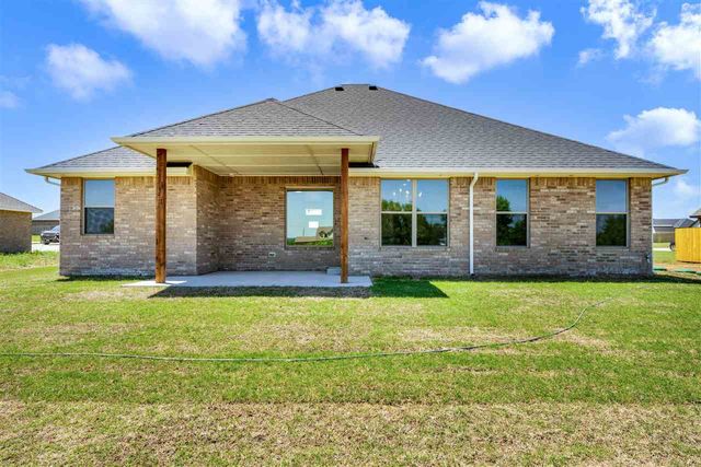 4322 Mesa Dr, Elgin, OK 73538